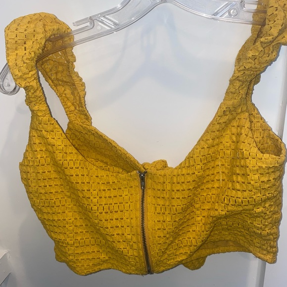 Yellow crop top - Picture 6 of 6